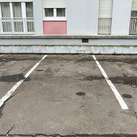Au Coeur Des Arenes - Parking Prive Lejlighed Metz Eksteriør billede